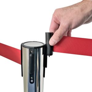 Retractable belt stanchion