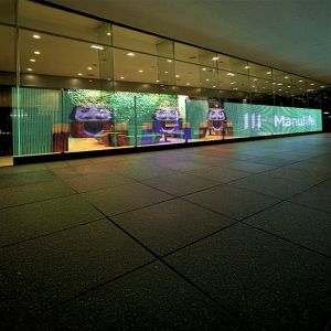 Inchiriere Ecran LED Transparent Flexibil 1 unit. (tarif pe zi)