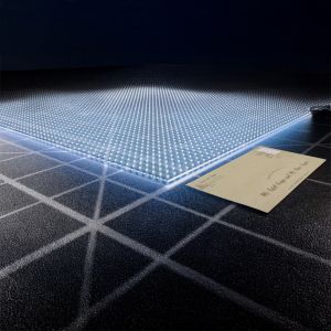 Inchiriere Ecran LED Transparent Flexibil 1 unit. (tarif pe zi)