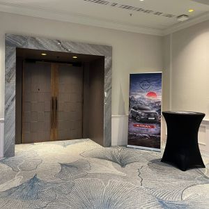  RollUp Banner 85
